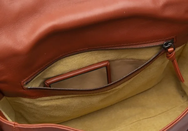 ボッテガヴェネタBOTTEGA VENETA イントレチャートショルダーバッグ コンパクトミラー付 茶 キャメル K-81087_013