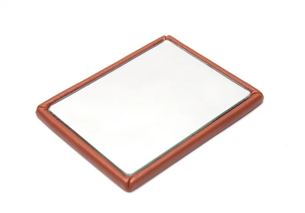 ボッテガヴェネタBOTTEGA VENETA イントレチャートショルダーバッグ コンパクトミラー付 茶 キャメル K-81087_014