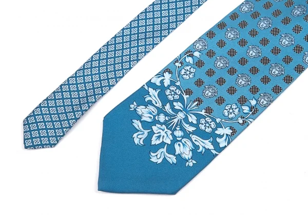 ジャンニヴェルサーチGIANNI VERSACE シルクメデューサプリントネクタイ 水色 K-82180_004