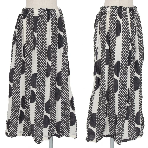 イッセイミヤケ ミーISSEY MIYAKE me チェックストライプAラインスカート オフ黒F K-82271_001