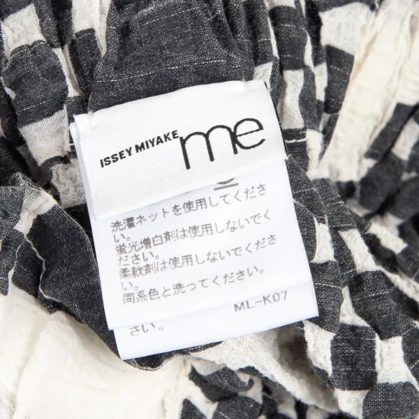 イッセイミヤケ ミーISSEY MIYAKE me チェックストライプAラインスカート オフ黒F K-82271_014