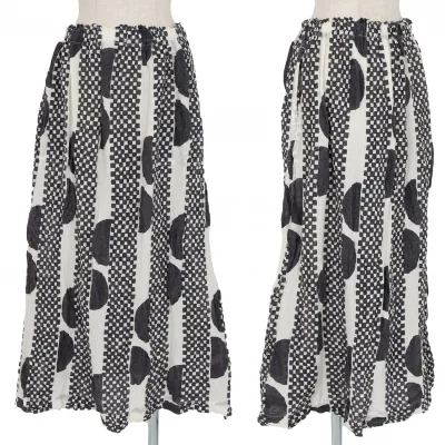 イッセイミヤケ ミーISSEY MIYAKE me チェックストライプAラインスカート オフ黒