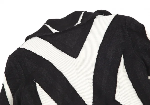 イッセイミヤケISSEY MIYAKE プリーツ織り変え幾何学ジャガードジャケット 黒グレー白2 K-82440_014