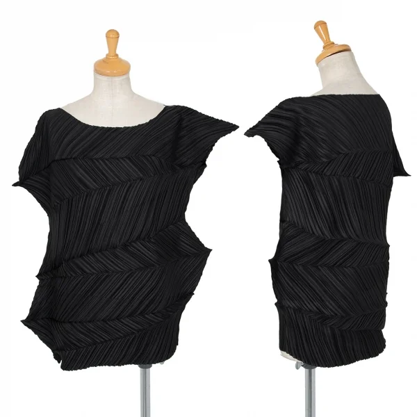 イッセイミヤケISSEY MIYAKE ジグザグプリーツノースリーブトップス