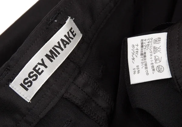 イッセイミヤケISSEY MIYAKE ナイロンストレッチ裾ジップ