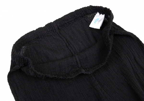 イッセイミヤケミーISSEY MIYAKE me 細プリーツクロップドパンツ