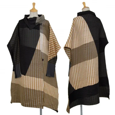 イッセイミヤケISSEY MIYAKE チェックストライププリーツダブルコート