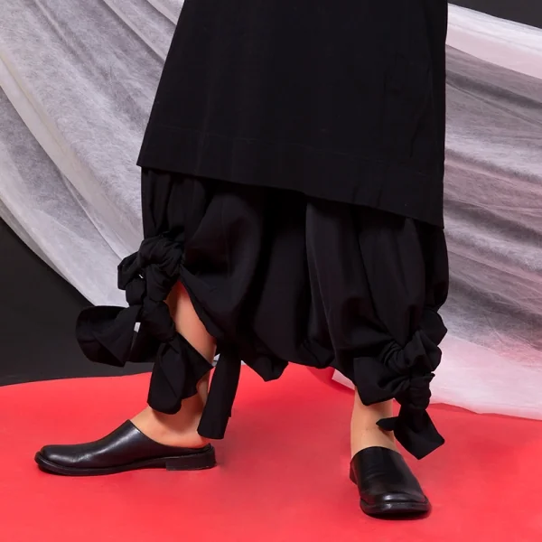 ヨウジヤマモト ファムYohji Yamamoto FEMME ウールギャバ裾リボンデザイン変形パンツ 黒2 K-84500_012