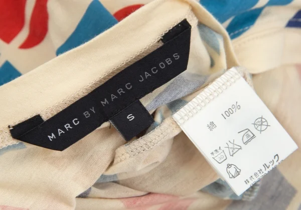 マークバイマークジェイコブスMARC by MARC JACOBS レタリングプリントカットソー ベージュ ベージュマルチS K-85142_011