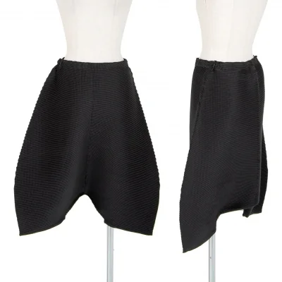 イッセイミヤケミーISSEY MIYAKE me ブロックプリーツサルエルパンツ 黒