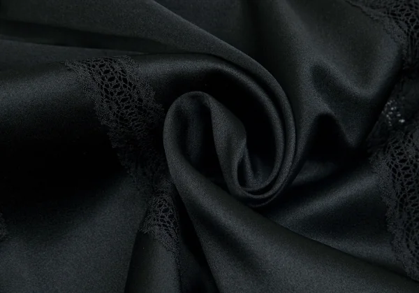 ヨシエイナバyoshie inaba ピンタックレーステープ切替シルクノースリーブ 黒9 K-85606_011