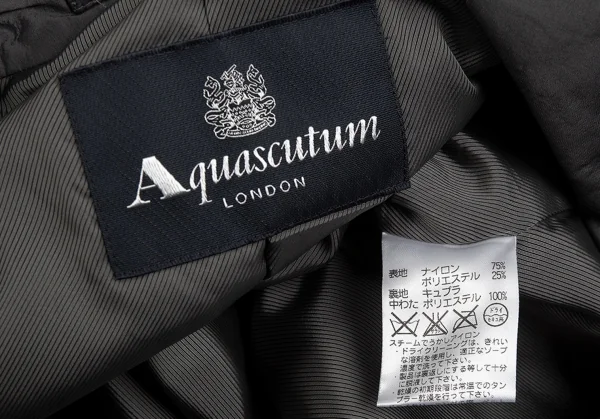 アクアスキュータムAquascutum ナイロン中綿コート グレー7F K-85849_015