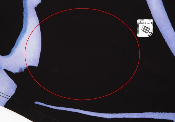 イッセイミヤケISSEY MIYAKE ひび割れプリントアシンメトリーノースリーブ 黒2 K-86997_010