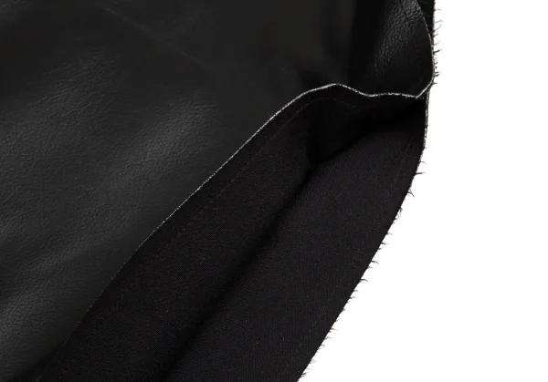 コムデギャルソンCOMME des GARCONS フェイクレザー二次元スカート 黒XS K-87017_012