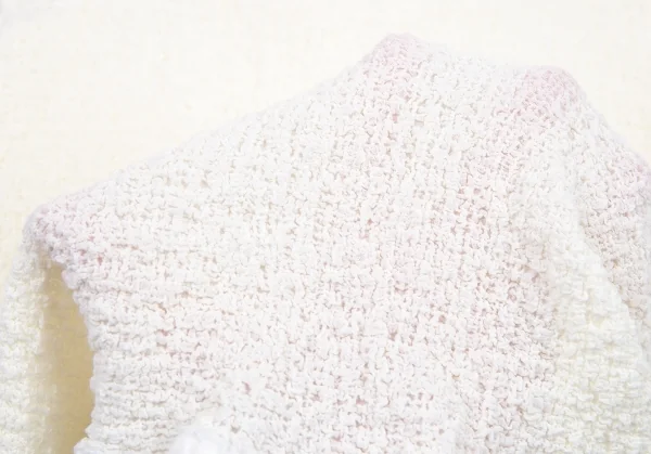 イッセイミヤケ ミーISSEY MIYAKE me レース装飾カリフラワーノースリーブ アイボリーM位 K-87677_012