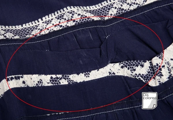 トリココムデギャルソンtricot COMME des GARCONS レースプリント裏使いティアードタックラップスカート 紺フリー K-87930_010