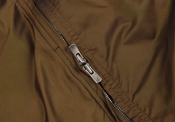 イッセイミヤケISSEY MIYAKE メタリック変形ジップデザインジャケット カーキゴールド2 K-88000_011