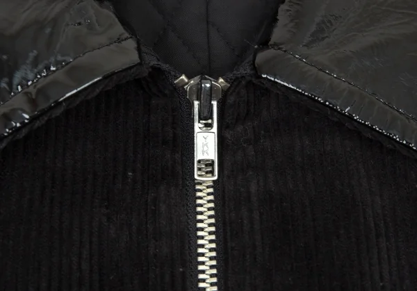 コムデギャルソン オムCOMME des GARCONS HOMME エナメルレザー衿コーデュロイキルトジップハーフコート 黒M K-88052_003