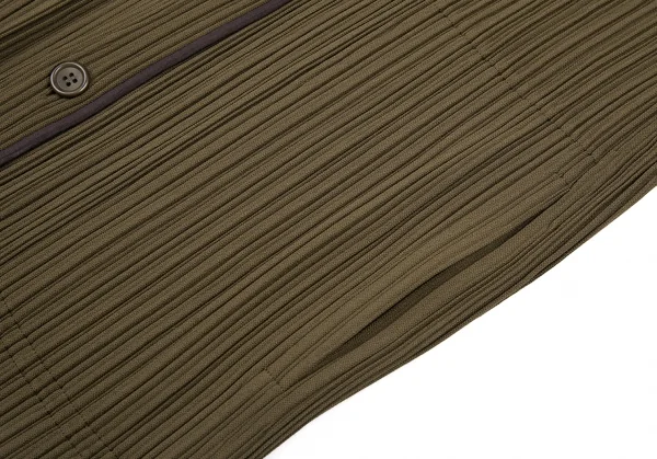 イッセイミヤケ ホワイトレーベルISSEY MIYAKE WHITE LABEL パイピングプリーツノーカラージャケット カーキ2 K-88545_010