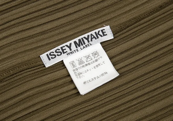 イッセイミヤケ ホワイトレーベルISSEY MIYAKE WHITE LABEL パイピングプリーツノーカラージャケット カーキ2 K-88545_017