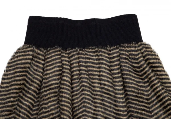 イッセイミヤケ ミーISSEY MIYAKE me ジグザグボーダーファースカート 黒ベージュM位 K-89072_003