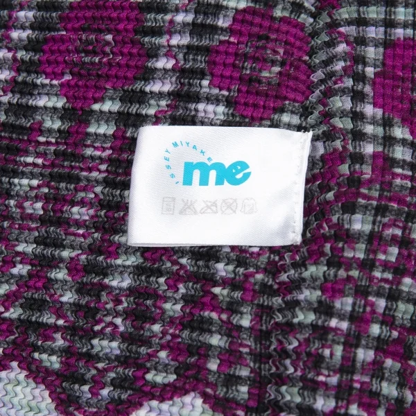 イッセイミヤケ ミーISSEY MIYAKE me チェックフラワープリントボックスプリーツハイネックカットソー グレー他M位 K-89093_015