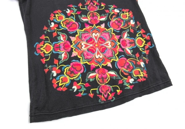 イッセイミヤケISSEY MIYAKE フラワープリントストレッチTシャツ 黒ピンク2 K-89695_006