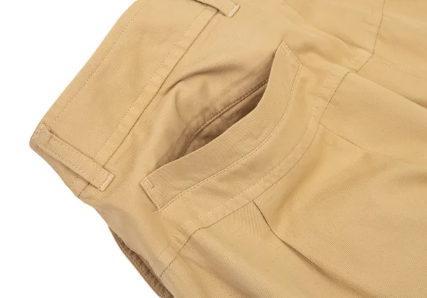 イッセイミヤケISSEY MIYAKE コットンツータック裾ボタンパンツ ベージュ3 K-89717_012