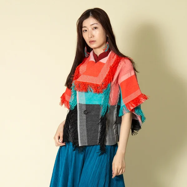 イッセイミヤケISSEY MIYAKE ペーパーフリンジ刺し子風生地ジャケット マルチ2 K-89795_017