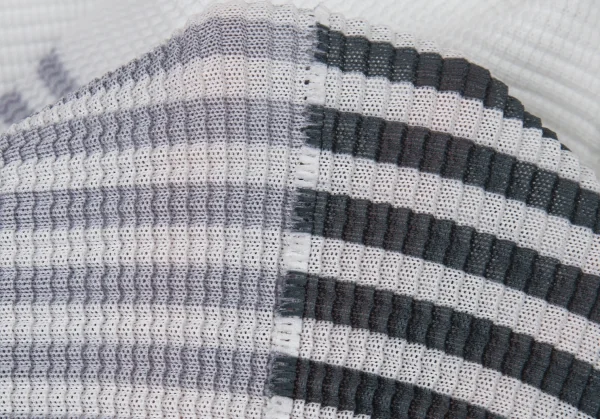 イッセイミヤケ ミーISSEY MIYAKE me フロントボーダーメッシュプリーツハイネックノースリーブ 白深緑M位 K-90084_012