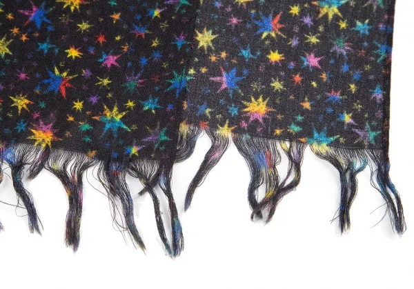 イッセイミヤケISSEY MIYAKE スタープリントフリンジストール 黒黄青 K-90559_003