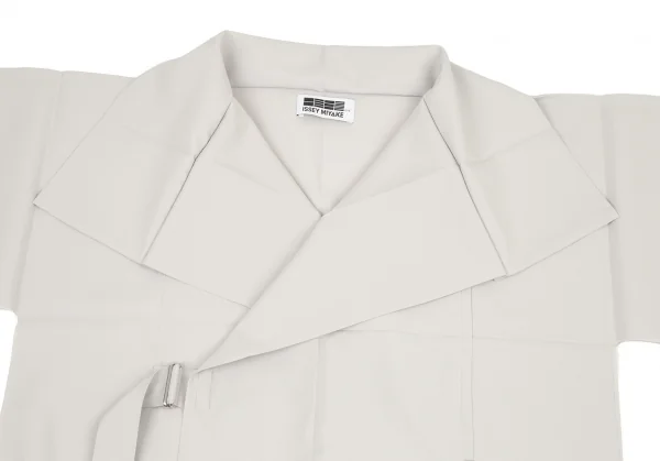 イッセイミヤケISSEY MIYAKE 132 5. ボックスシルエットベルテッドコート ライトグレー3 K-90735_003