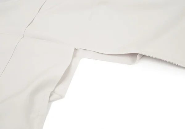 イッセイミヤケISSEY MIYAKE 132 5. ボックスシルエットベルテッドコート ライトグレー3 K-90735_007