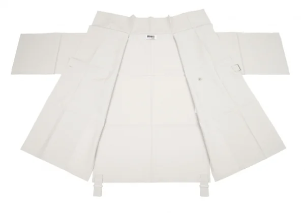 イッセイミヤケISSEY MIYAKE 132 5. ボックスシルエットベルテッドコート ライトグレー3 K-90735_014