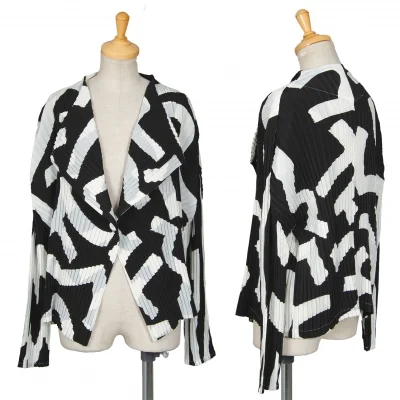 イッセイミヤケISSEY MIYAKE プリーツグラフィックプリント1Bジャケット 黒白