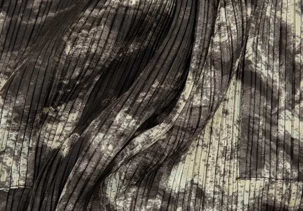 PLEATS PLEASE Marble Printed Jacket & Skirt K-90801_018