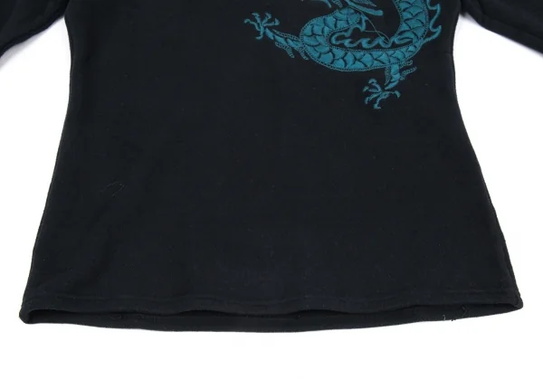 ヴィヴィアンタムVIVIENNETAM ドラゴン刺繍ヘンリーネックスウェット 黒1 K-90916_009