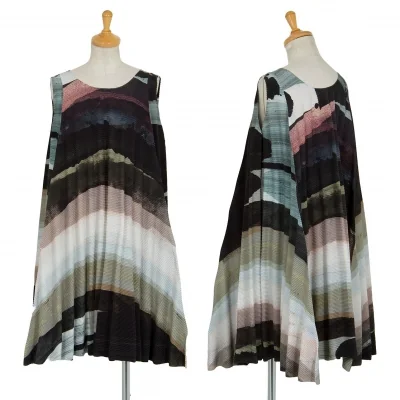 イッセイミヤケISSEY MIYAKE ペイントボーダーフレアーノースリーブワンピース