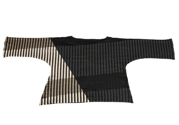 イッセイミヤケISSEY MIYAKE プリントワイドトップス ベージュ黒M位 K-91415_010