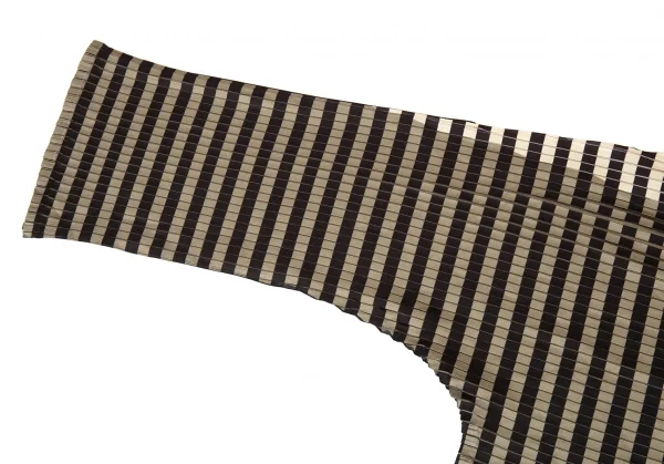 イッセイミヤケISSEY MIYAKE プリントワイドトップス ベージュ黒M位 K-91415_005