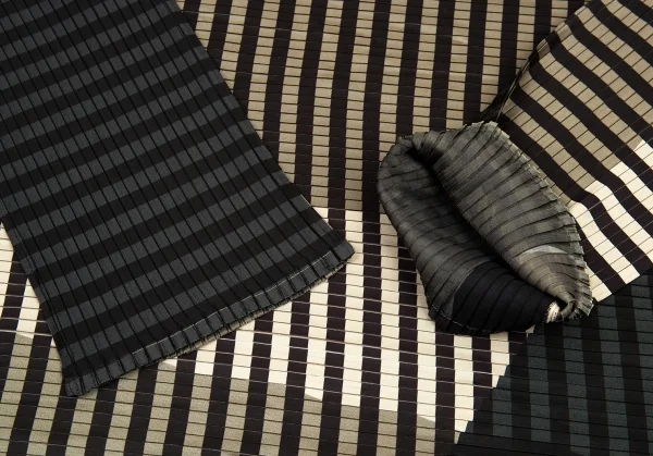 イッセイミヤケISSEY MIYAKE プリントワイドトップス ベージュ黒M位 K-91415_007