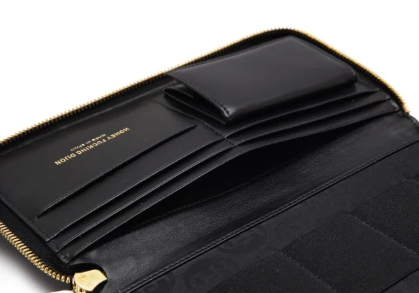 新品!ハニー ファッキング ディジョンHoney Fucking Dijon エンボスロゴラウンドジップウォレット 長財布 黒 K-91532_011