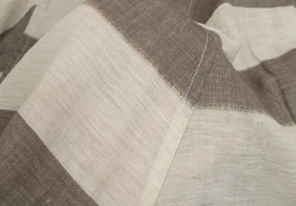 イッセイミヤケISSEY MIYAKE コットンリネンボーダー変形カーディガン ベージュ茶9 K-91569_016