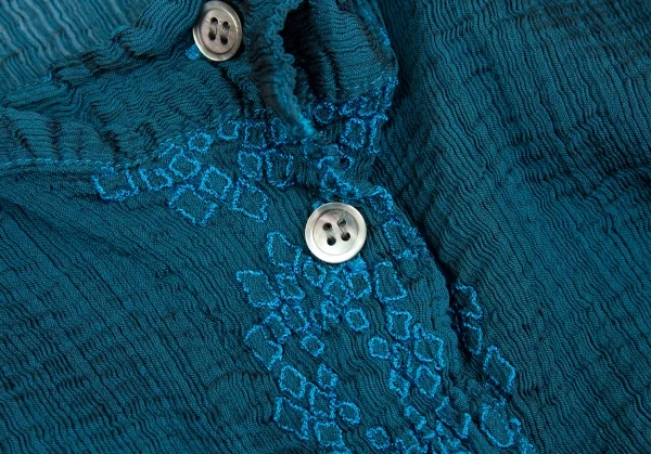 イッセイミヤケ ミーISSEY MIYAKE me スクエア刺繍シワプリーツカーディガン 水色F K-92169_005