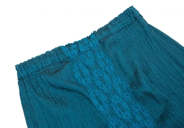 イッセイミヤケ ミーISSEY MIYAKE me スクエア刺繍消しプリーツスカート 水色F K-92170_003