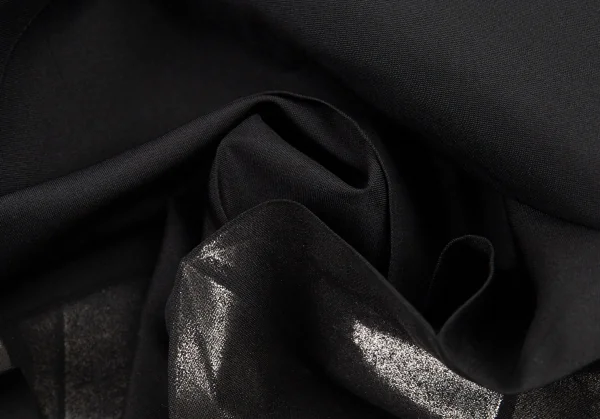 イッセイミヤケISSEY MIYAKE 132 5. 箔プリントデザインノースリーブ 黒S位 K-92266_015