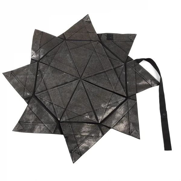 イッセイミヤケISSEY MIYAKE 132 5. 箔プリントデザインノースリーブ 黒S位 K-92266_003