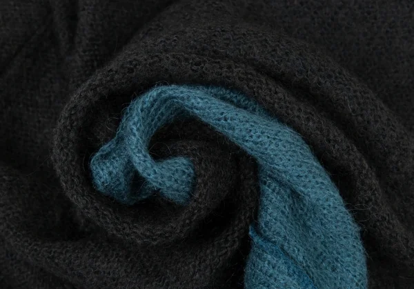 ISSEY MIYAKE Bi-colored Reversible Knit Dress K-93348_016