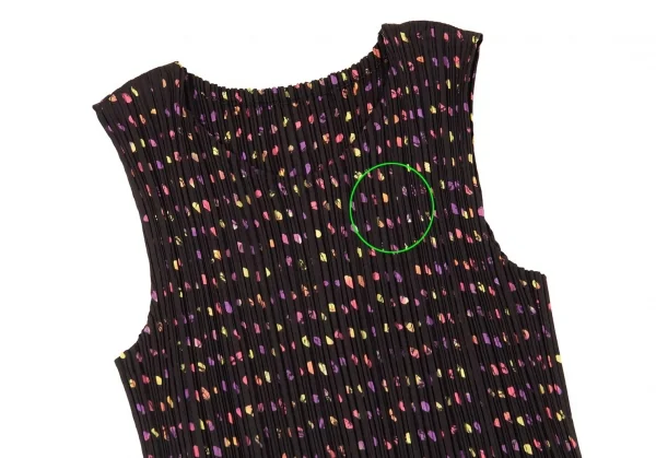 イッセイミヤケ フェットISSEY MIYAKE FETE ドットグラフィックプリントプリーツタンクトップ 黒マルチ2 K-94106_003