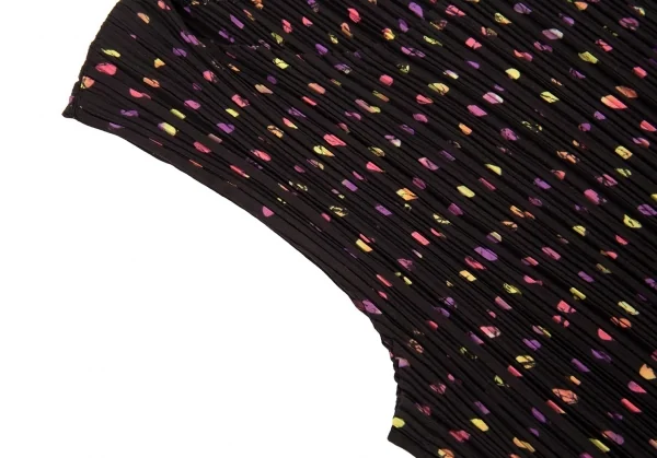 イッセイミヤケ フェットISSEY MIYAKE FETE ドットグラフィックプリントプリーツタンクトップ 黒マルチ2 K-94106_006